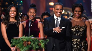 150723174958-obama-family-christmas-2014-restricted-super-169